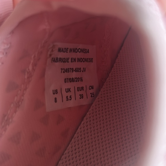 Nike Juvenate Women’s Sneaker Shoes Peach Pink Sz. 8 724979-005 NEVER WORN - Picture 7 of 7